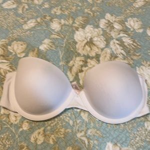 White strapless bra 34C. Victoria’s Secret.